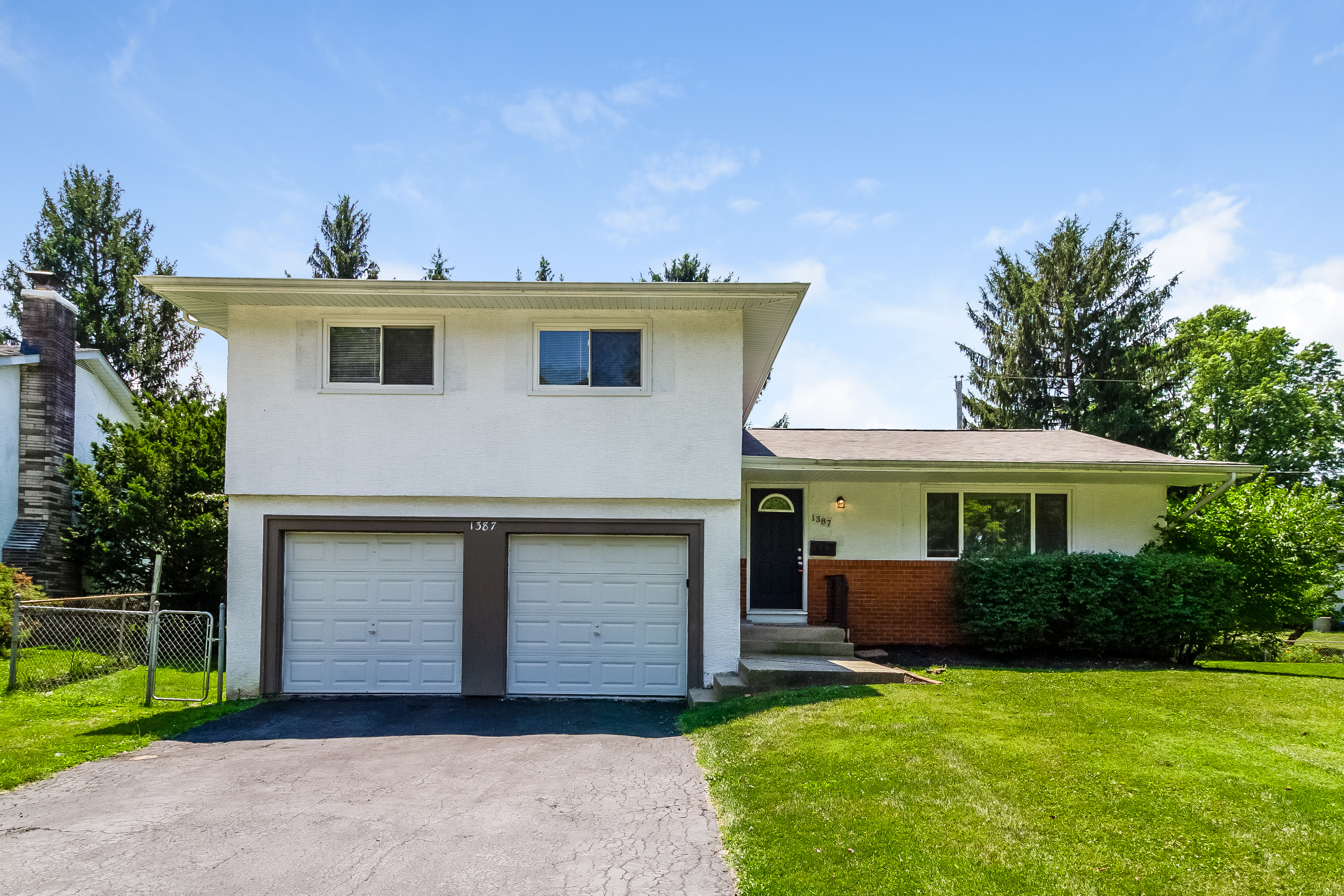 1387 Bosworth Ct Columbus, OH 43229
